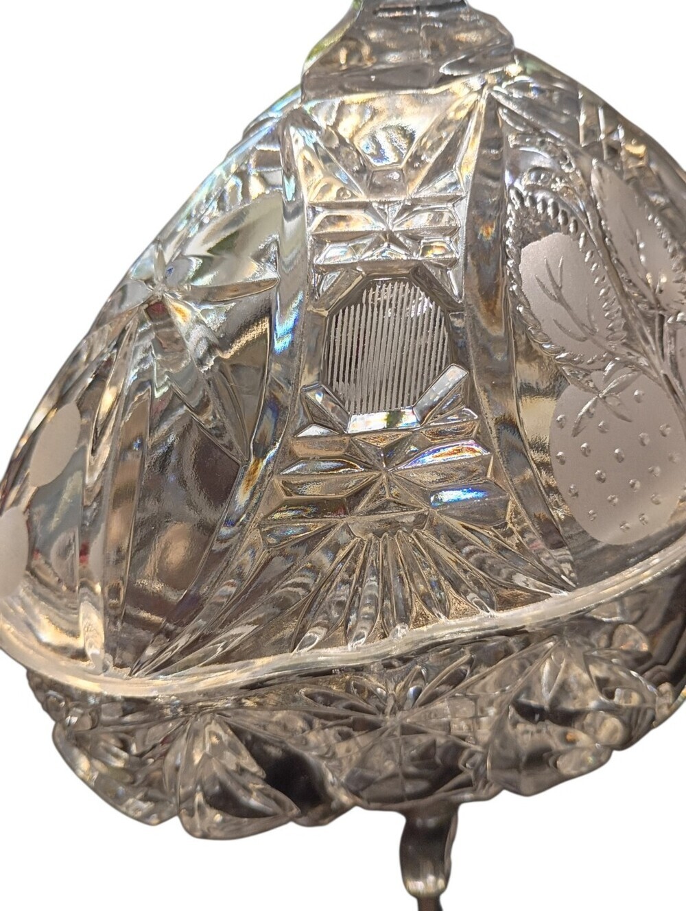 Clear Vintage Crystal Candy Dish With Lid and Pineapple and Floral Detailing - Picture 10 of 10